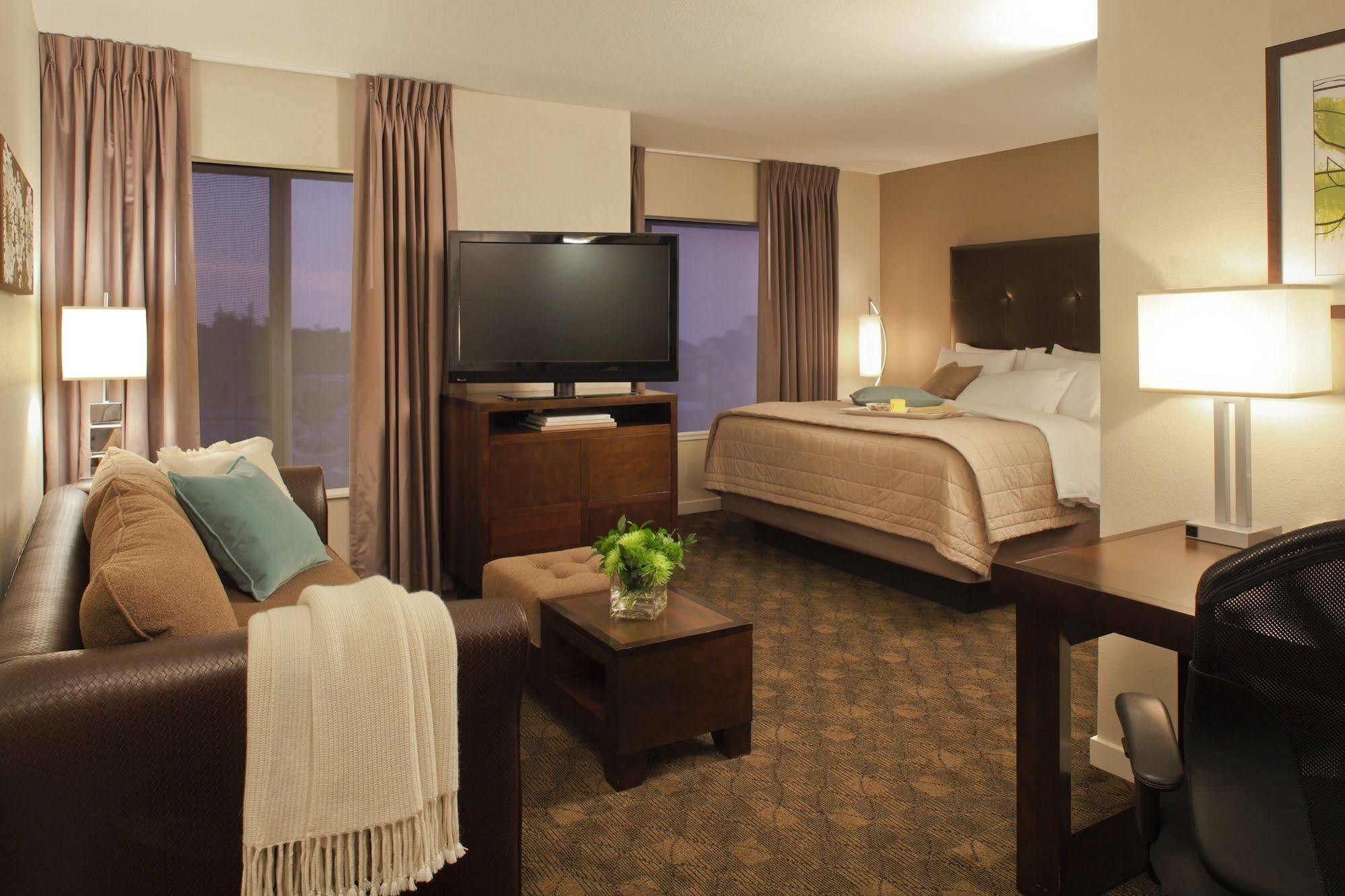 Hyatt House Shelton Hotel Bilik gambar